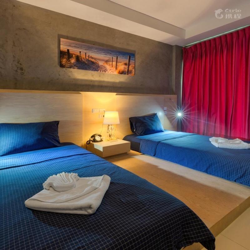 Small Shells Patong Phuket Exterior photo